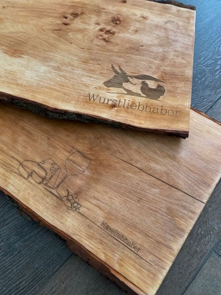 Holzschneidebrett mit Gravur