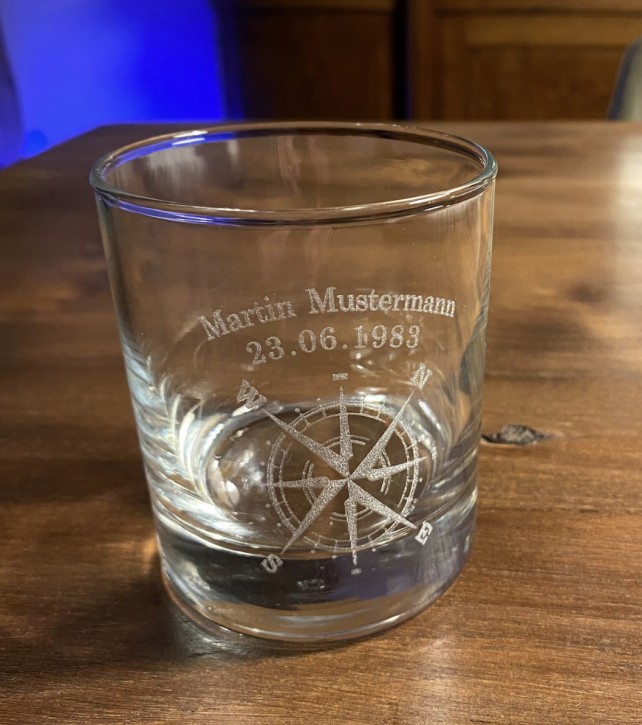 Whisky Glas Personalisiert Kompass Wunschgravur